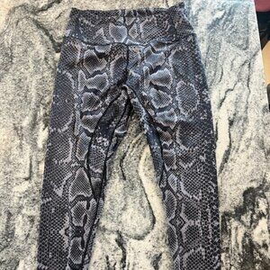 Leggings‎ or athletic wear polyester spandex snakeskin pattern. Unsure of brand.